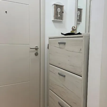 Teatar Apartman *